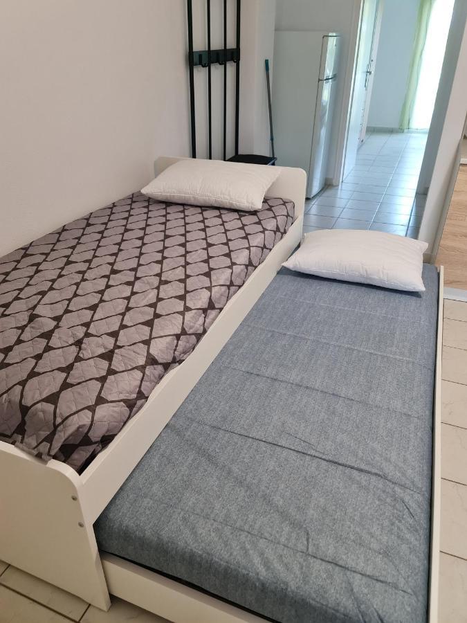 Apartments 4 You 帕利乌里翁 外观 照片