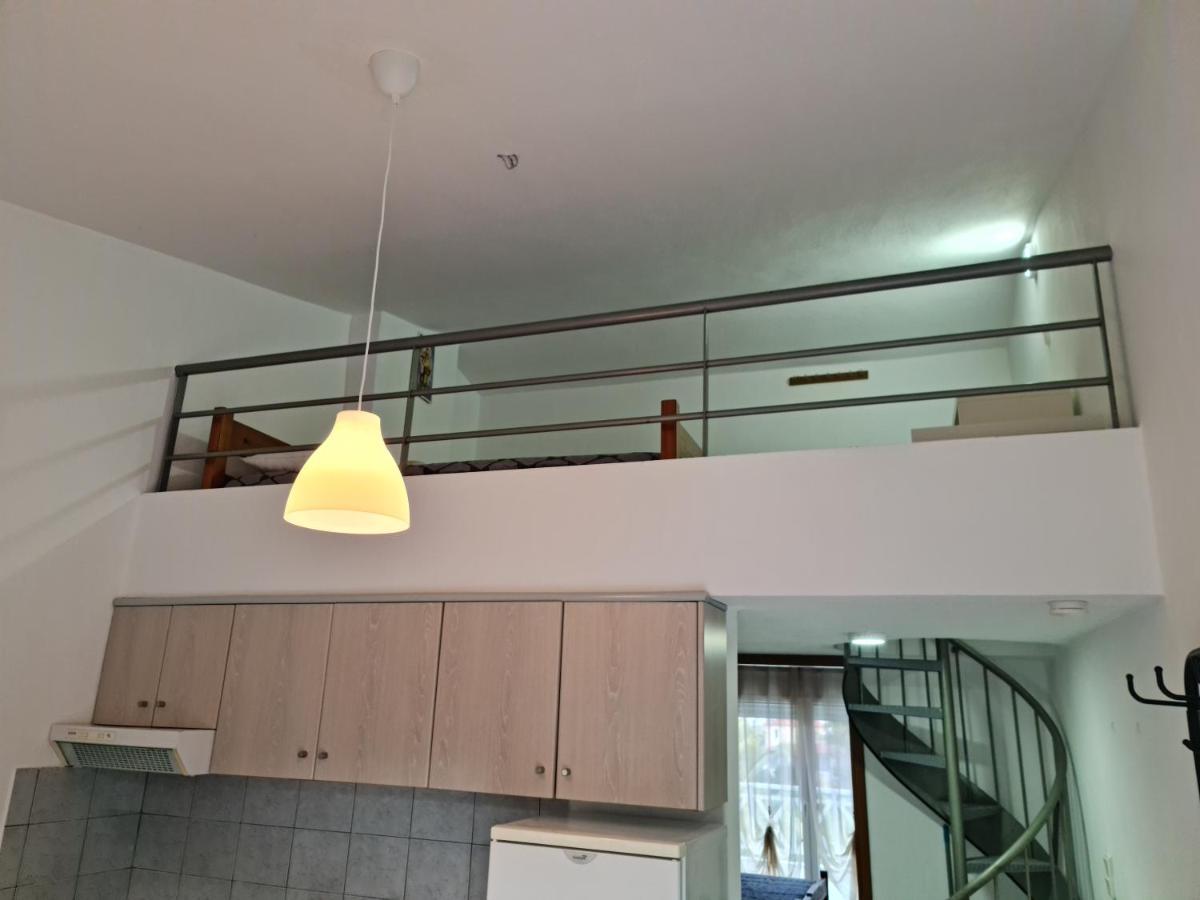 Apartments 4 You 帕利乌里翁 外观 照片